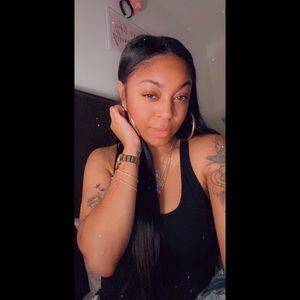 Meet your Posher, Brittany-marie